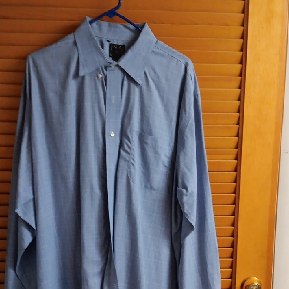 Jos. A. Bank Blue Dress Shirt Long-Sleeved Classic